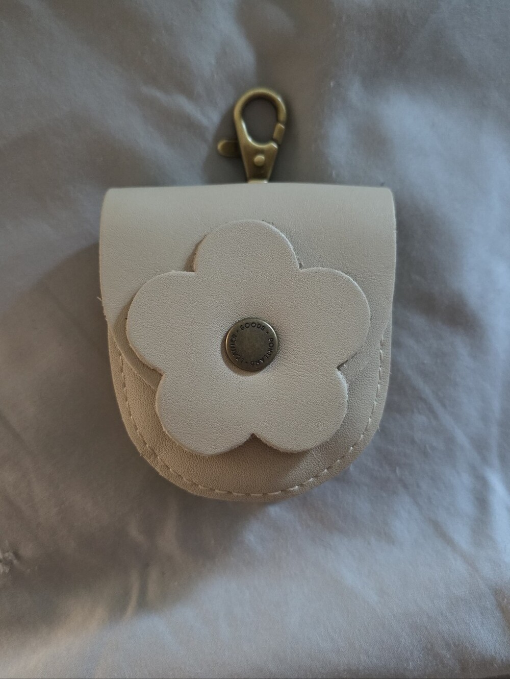 Portland Leather Cream Flower Snap Key & Card Holder